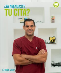 Dr Javier Antonio Enamorado  Le atiende en Clínica de Rehabilitación Oral, frente a ICF en Gracias, Lempira
